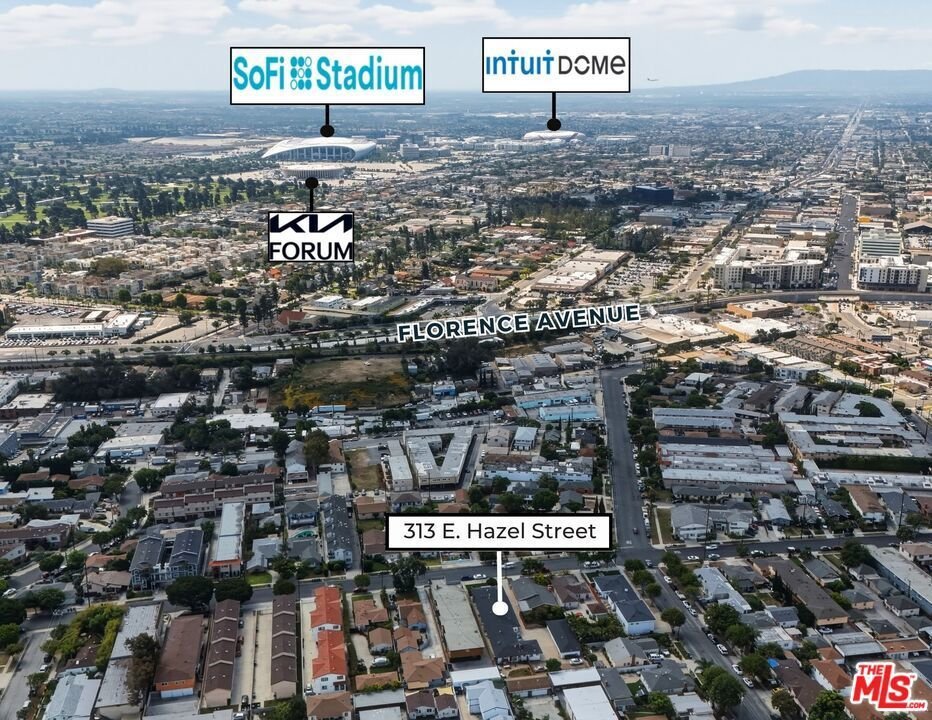 Inglewood, California, United States 2 - 18423414