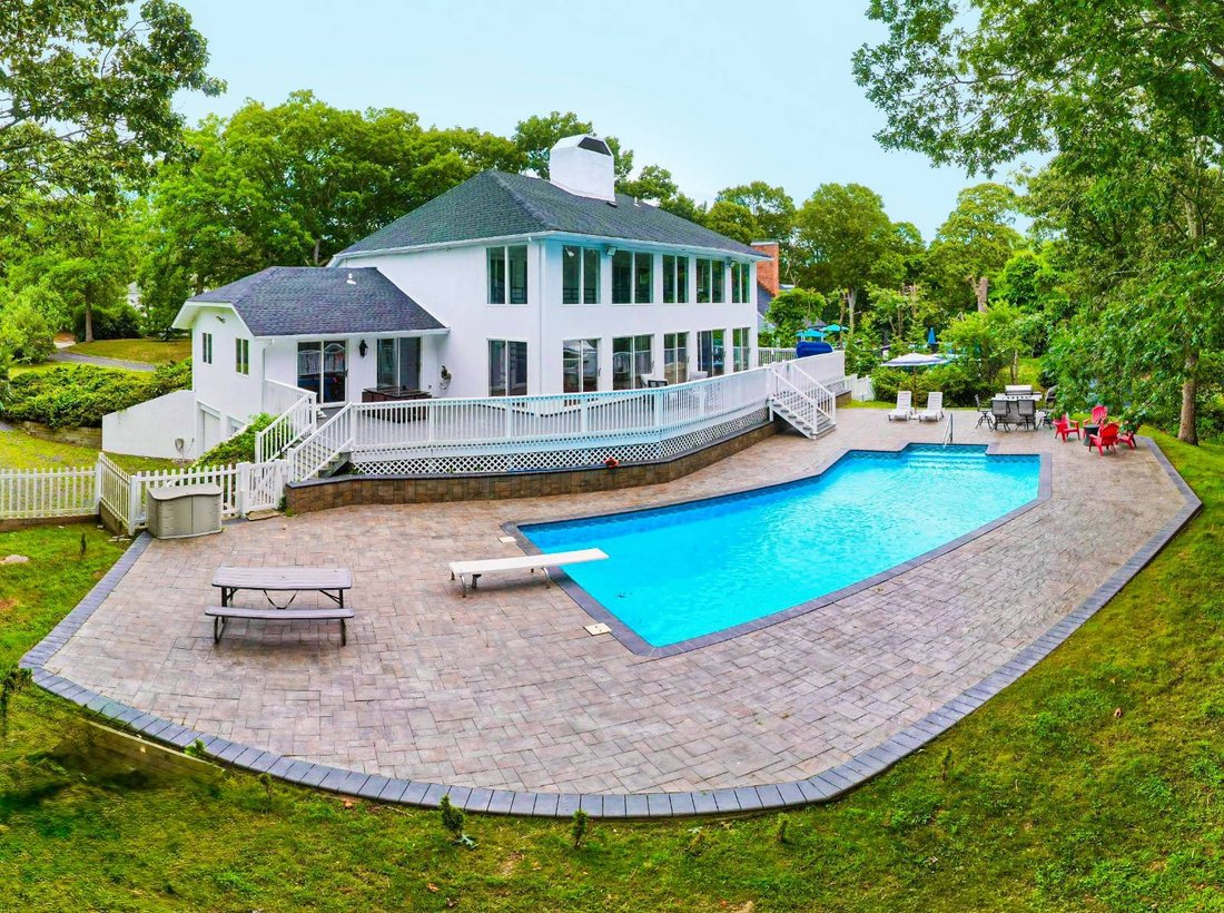 House in Hampton Bays, New York, United States 1 - 18423030