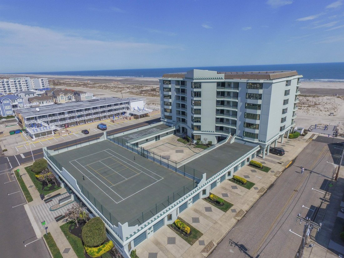 Condo in Wildwood, New Jersey, United States 2 - 18422976