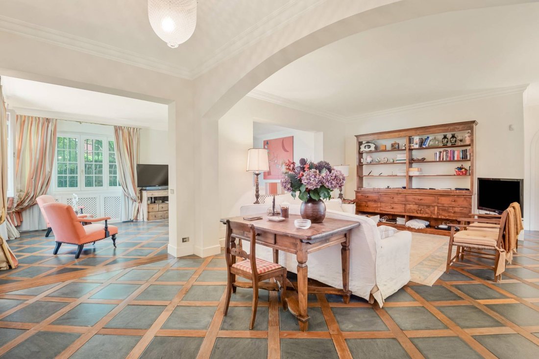 Villa in Caranna-Vaiana, Forte dei Marmi, Tuscany 4 - 18424973