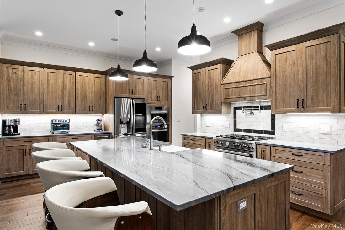House in East Quogue, New York, United States 5 - 18423446