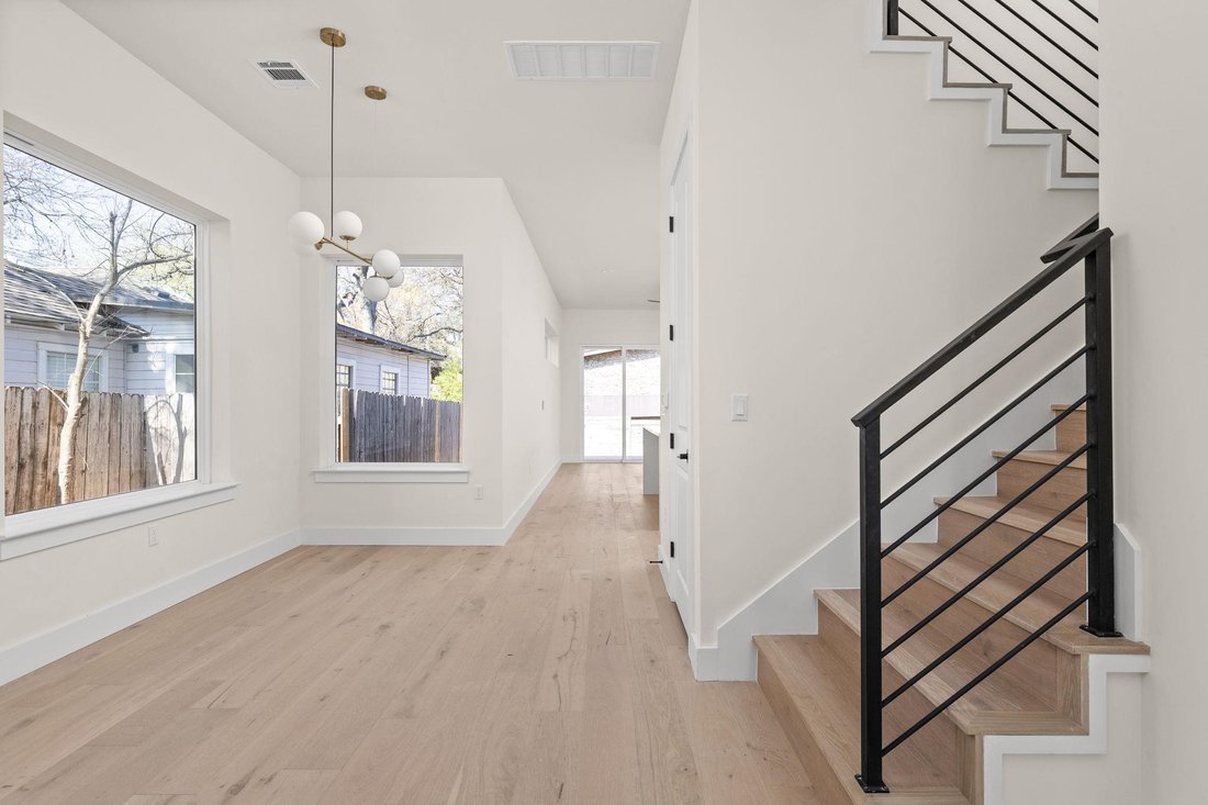 Austin, Texas, United States 5 - 18423957