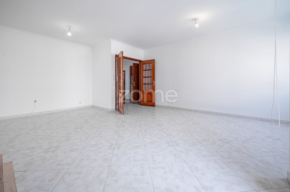 Apartment in Sao Domingos de Rana, Lisbon, Portugal 5 - 18424038