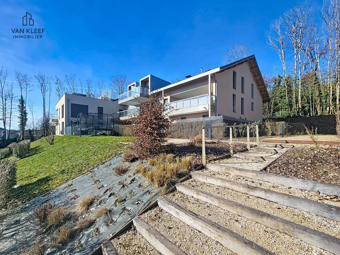 Apartment in Divonne-les-Bains, Auvergne-Rhône-Alpes, France 1 - 18424071