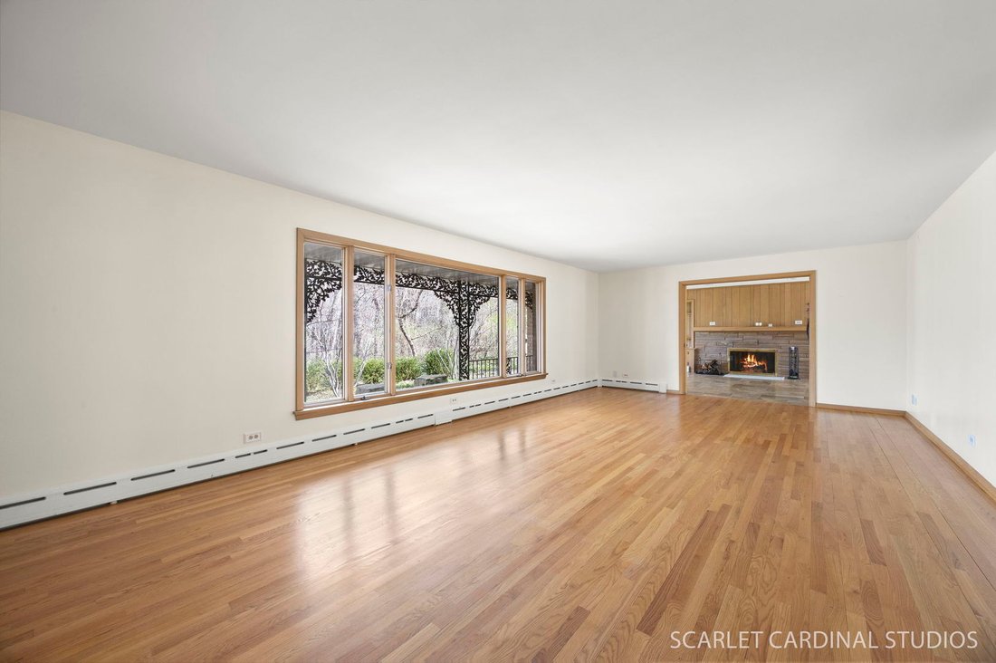 House in Elgin, Illinois, United States 4 - 18423343