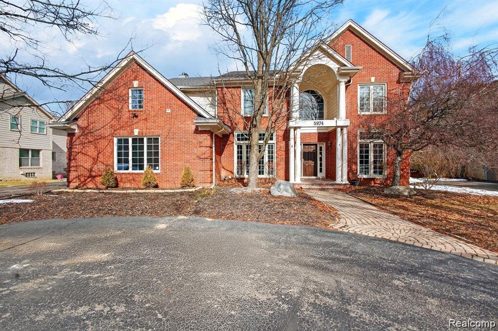 House in Orchard Lake Village, Michigan, United States 1 - 18370441
