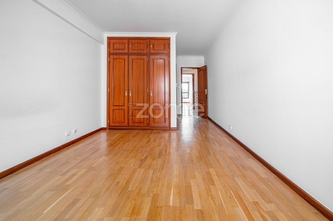 Apartment in Sao Domingos de Rana, Lisbon, Portugal 1 - 18424038