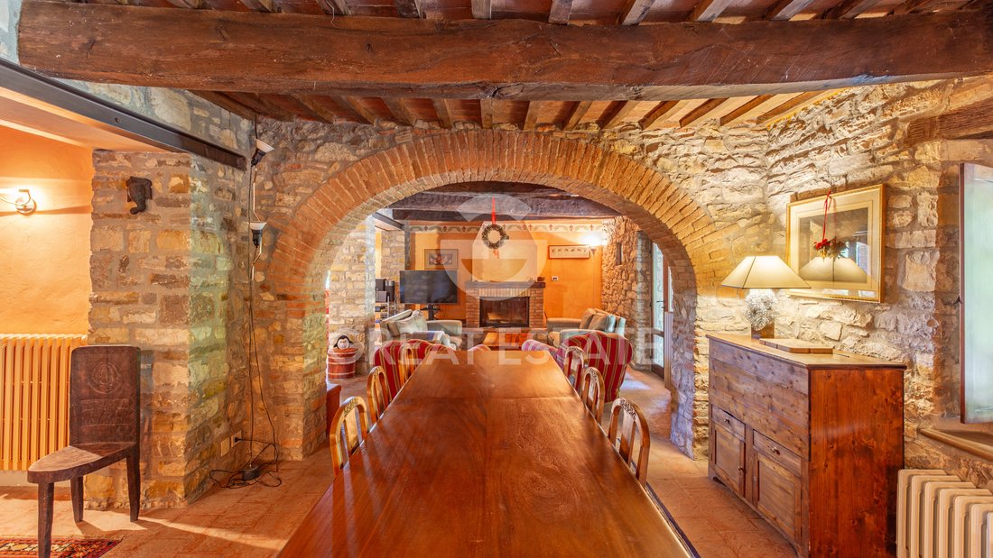 Estate in Montegabbione, Umbria, Italy 2 - 18424046