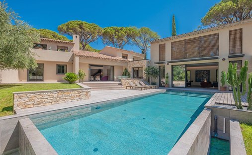 Villa in Valescure-Vaulongue-Clair Bois-Vallon Suveret, Saint-Raphaël, France 1