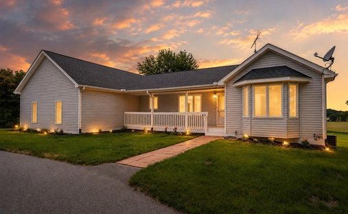 House in Chelsea, Michigan, United States 1