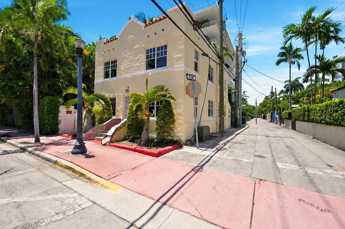 House in Miami, Florida, United States 2 - 18422843