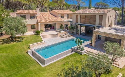 Villa in Valescure-Vaulongue-Clair Bois-Vallon Suveret, Saint-Raphaël, France 1