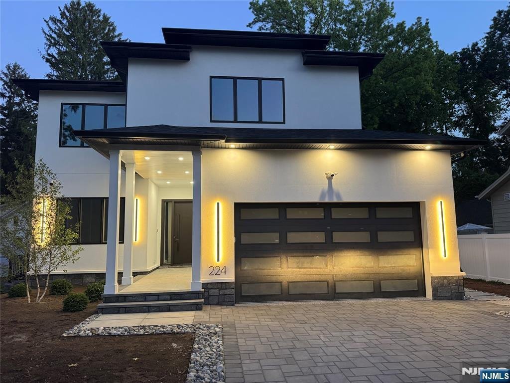 House in Tenafly, New Jersey, United States 1 - 18422658