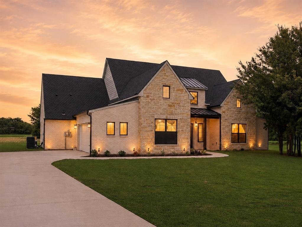 House in Corsicana, Texas, United States 1 - 17876643