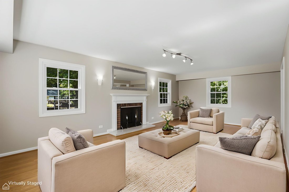 House in Buffalo Grove, Illinois, United States 4 - 18423386