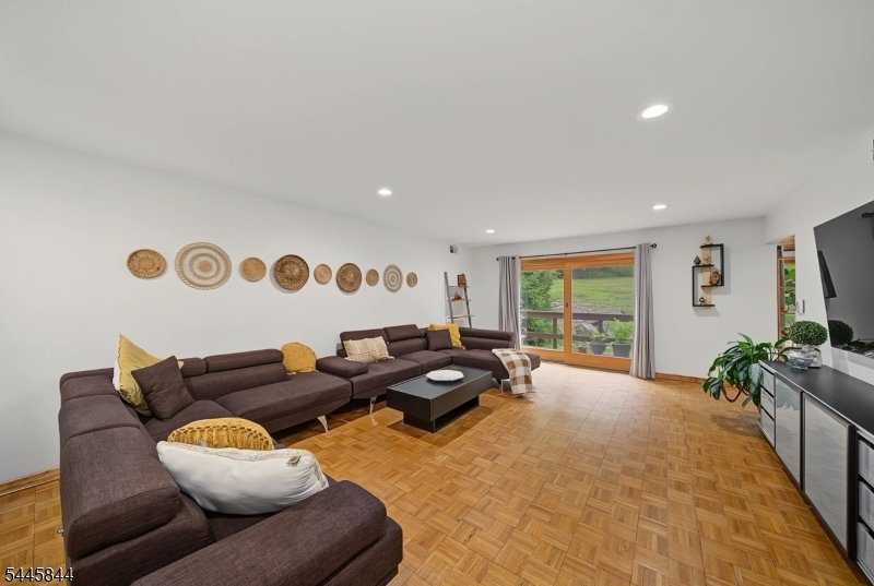 House in Denville, New Jersey, United States 5 - 18422653