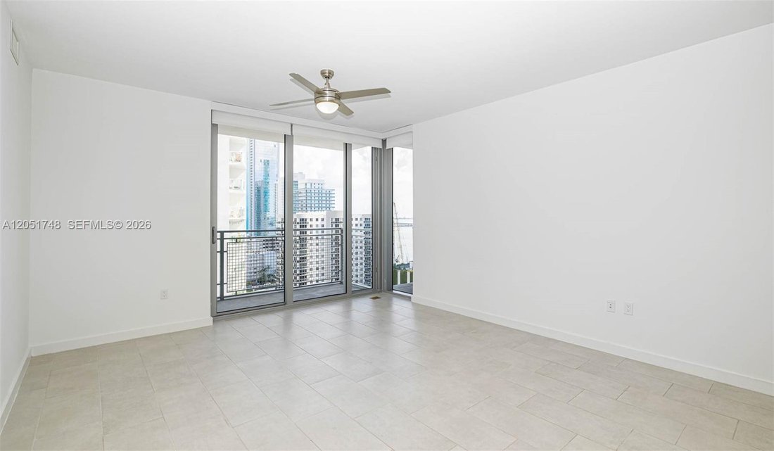 Miami, Florida, United States 4 - 18423966