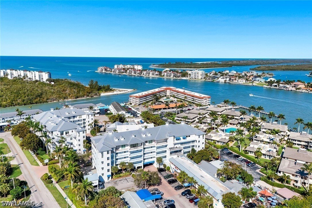 Condo in Marco Island, Florida, United States 5 - 18422959
