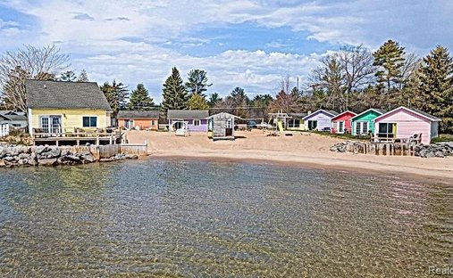 House in Oscoda, Michigan, United States 1