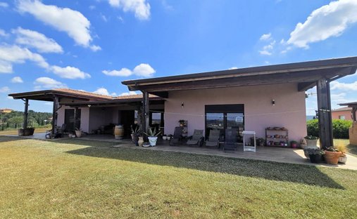 Villa a Magliano in Toscana, Toscana, Italia 1