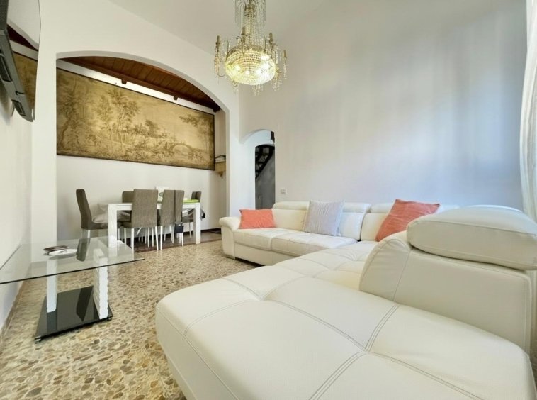 House in Historic Center, Viareggio, Tuscany 4 - 18422265