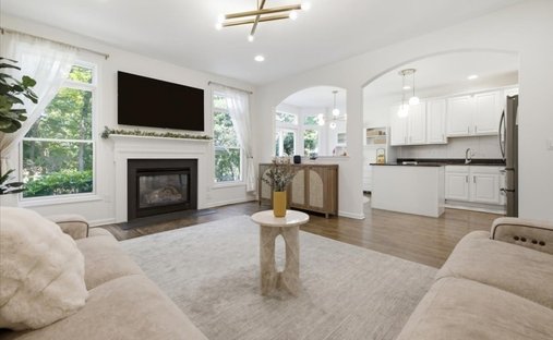 Condo in Cedar Grove, New Jersey, United States 1