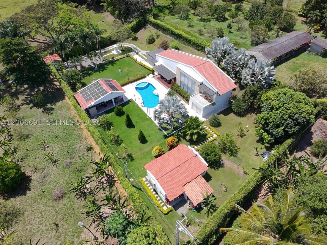 House in Medellín, Antioquia, Colombia 1 - 17761960