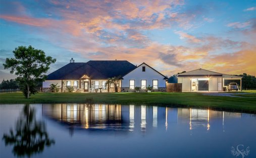 House in Angleton, Texas, United States 1