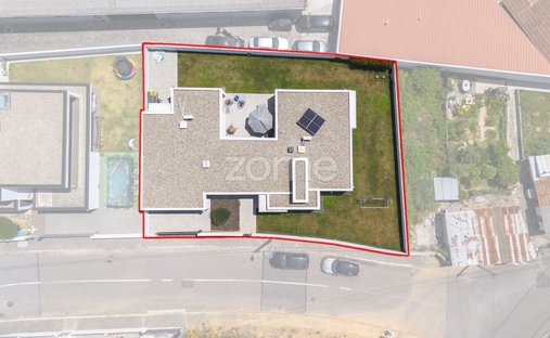 House in Serzedo e Perosinho, Porto District, Portugal 1