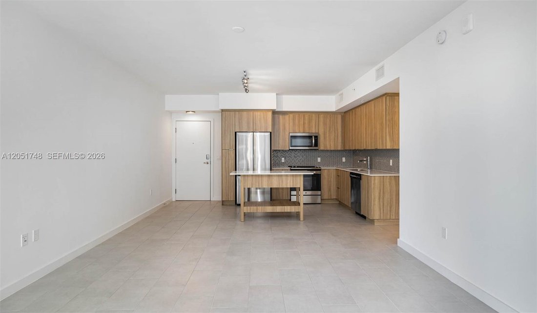 Miami, Florida, United States 2 - 18423966