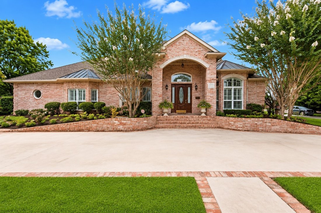 House in Corsicana, Texas, United States 1 - 18422599