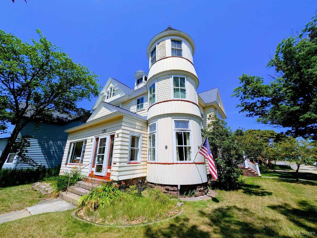 House in Marquette, Michigan, United States 3 - 18423590