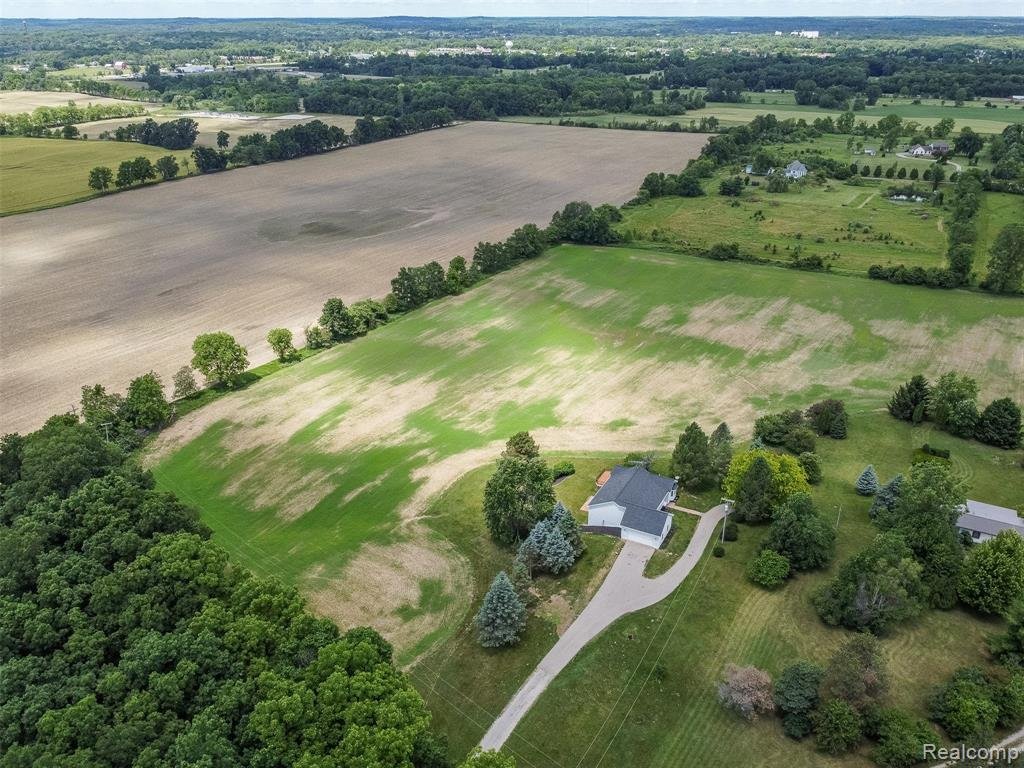 House in Chelsea, Michigan, United States 4 - 18398857