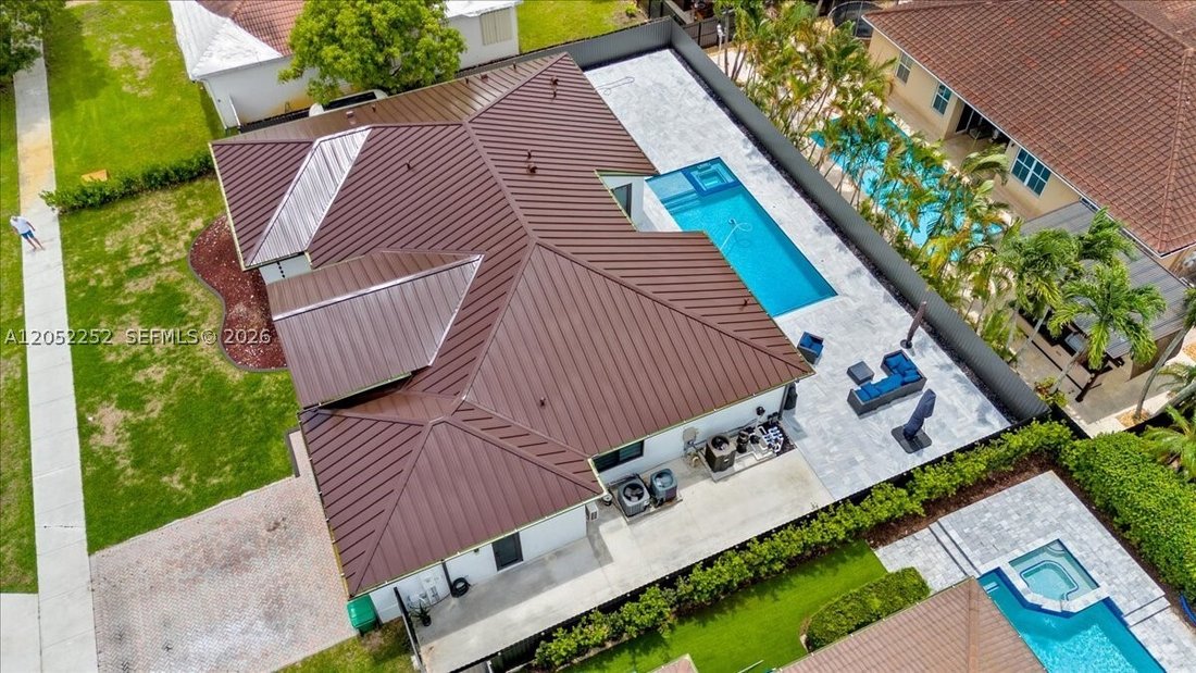 House in West Miami, Florida, United States 3 - 18423063