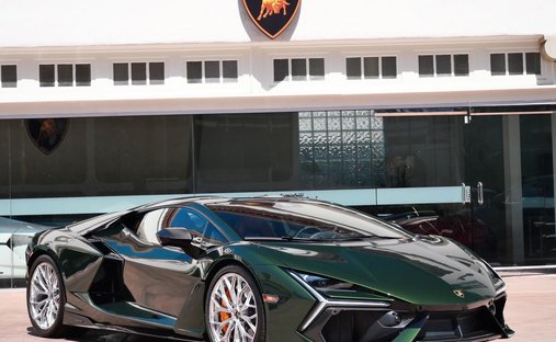 2025 Lamborghini Revuelto Base in Beverly hills, CA, United States 1