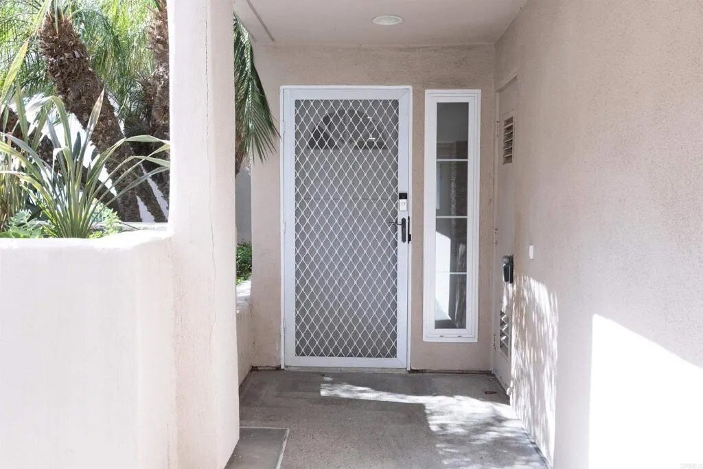 Condo in Oceanside, California, United States 5 - 18425343