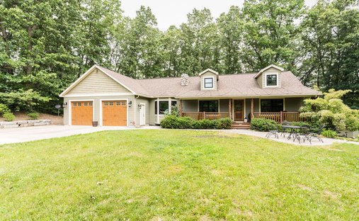 House in Comstock Park, Michigan, United States 1