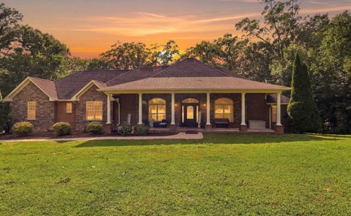 House in Harrison, Tennessee, United States 1