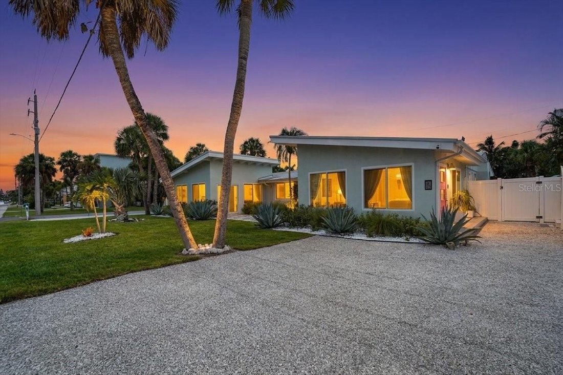 Apartment in Holmes Beach, Florida, United States 3 - 18425246