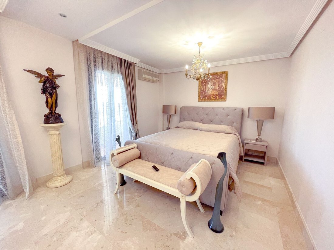 Apartment in San Pedro de Alcantara, Andalusia, Spain 3 - 18425079