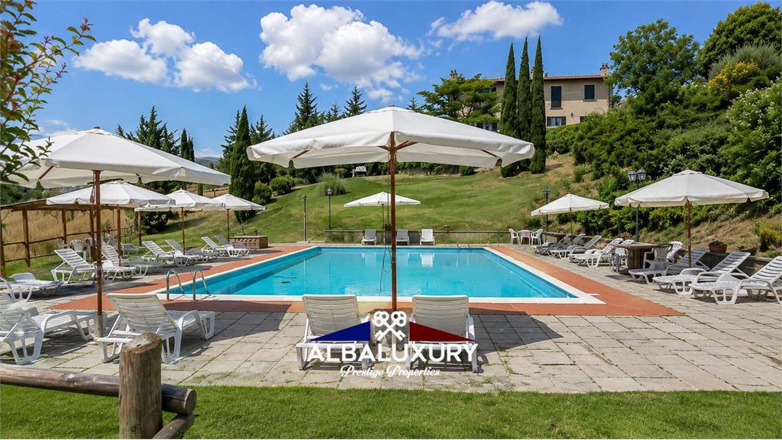 Villa in Dicomano, Tuscany, Italy 2 - 15347223