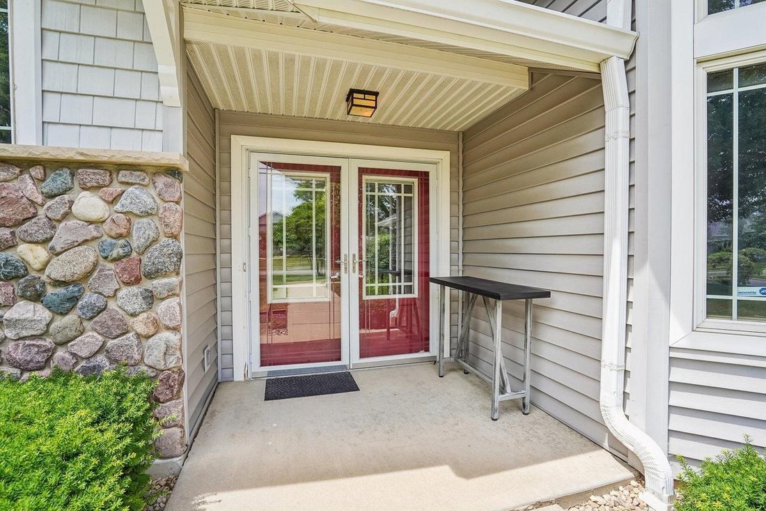 Condo in Fitchburg, Wisconsin, United States 4 - 18425528