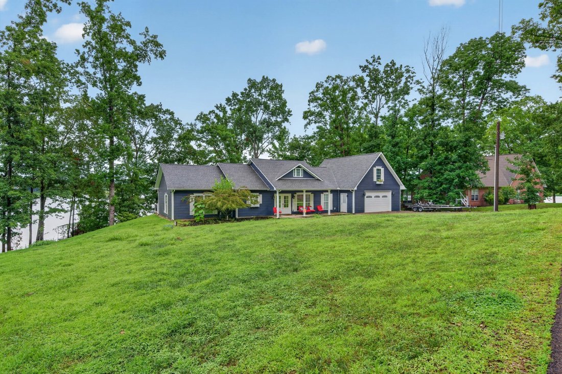 House in Camden, Tennessee, United States 2 - 18425536