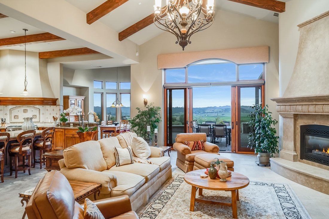 San Luis Obispo, California, United States 2 - 18425731