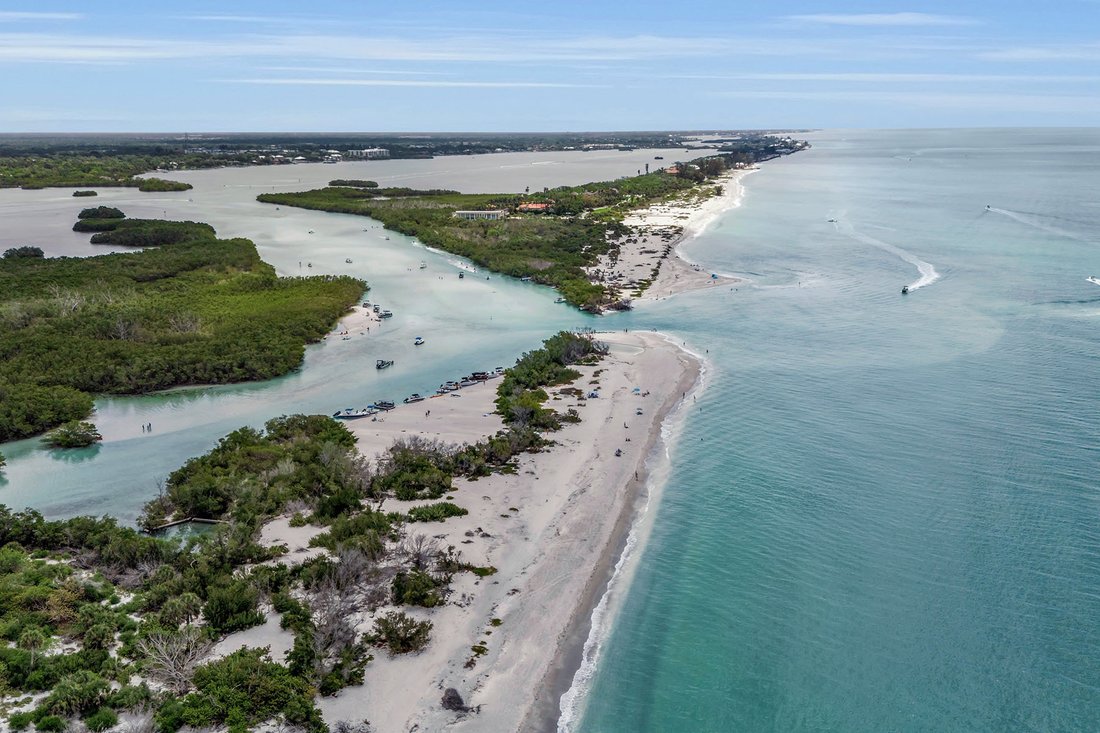 Land in Siesta Key, Florida, United States 1 - 18425734