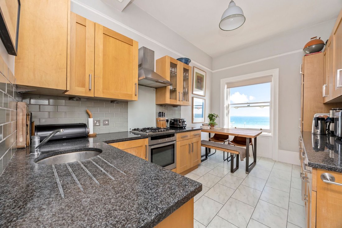 Apartment in Palmeria, Hove, England 4 - 18426172