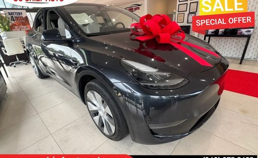 2025 Tesla Model Y Long Range in Newport beach, CA, United States 1