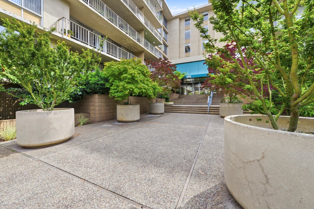 Condo in Belmont, California, United States 1 - 18425740