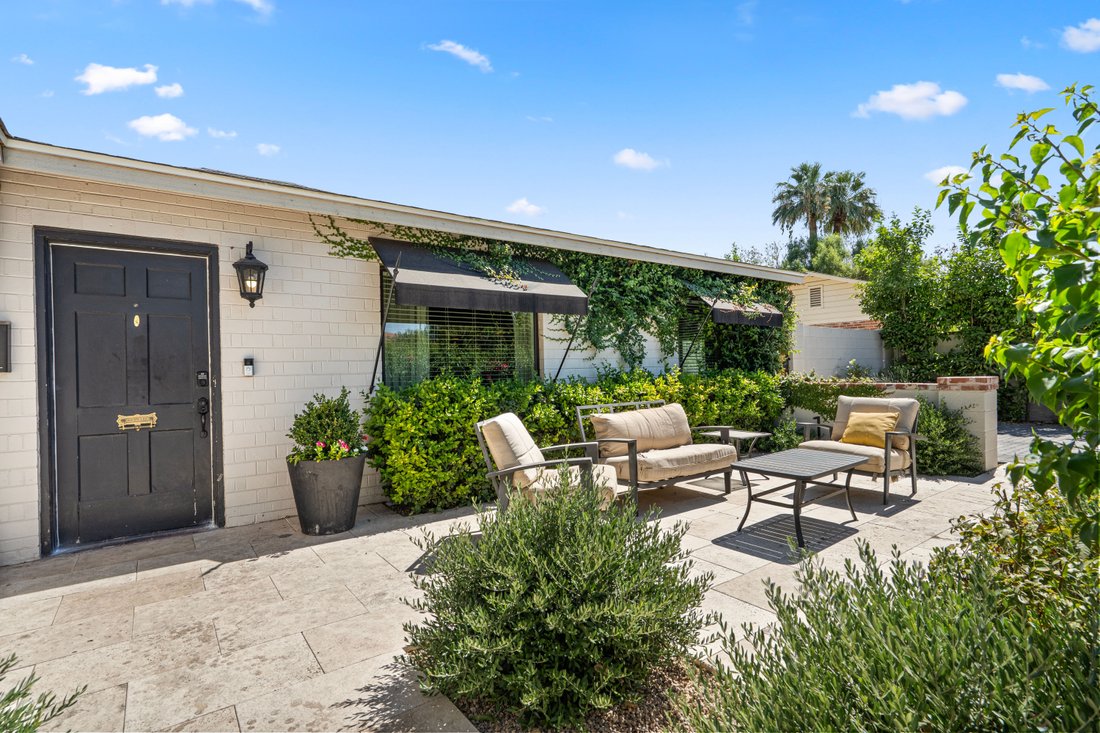 Tempe, Arizona, United States 1 - 18425729