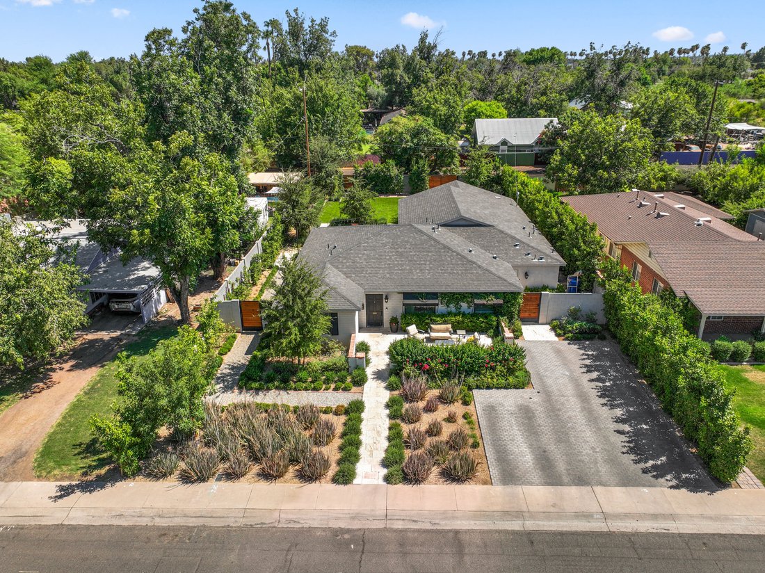 Tempe, Arizona, United States 2 - 18425729
